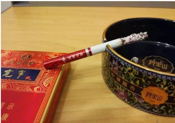 寬窄五糧濃香，香煙邂逅五糧液你值得擁有