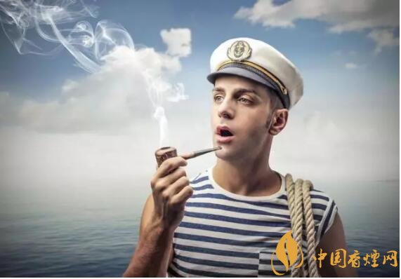 香煙夾耳朵上是怎么來的，耳夾煙是男人的專利