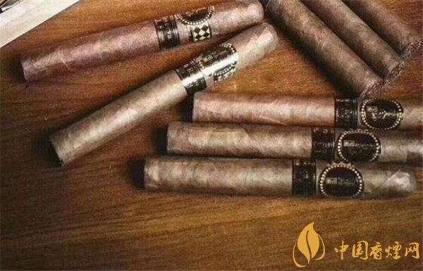 國產(chǎn)雪茄煙(泰山號(hào)外限量)價(jià)格表圖 泰山雪茄2018限量號(hào)外多少錢